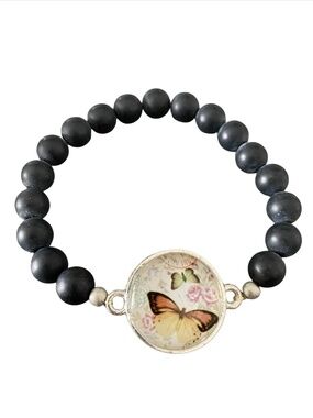 Matte Onyx Bracelet with Butterfly Charm – Handmade in Montreal, NWT